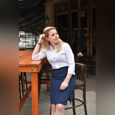顾奕